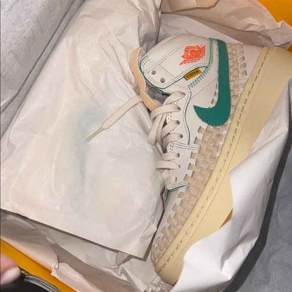 Jordan 1 Elevate High SP
Union LA Bephies Beauty Supply - Picture 4 of 4